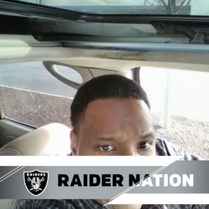 Meet your Posher, Zachary